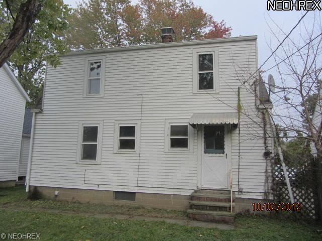 207 Warren Ave, Elyria, OH 44035 photo 8