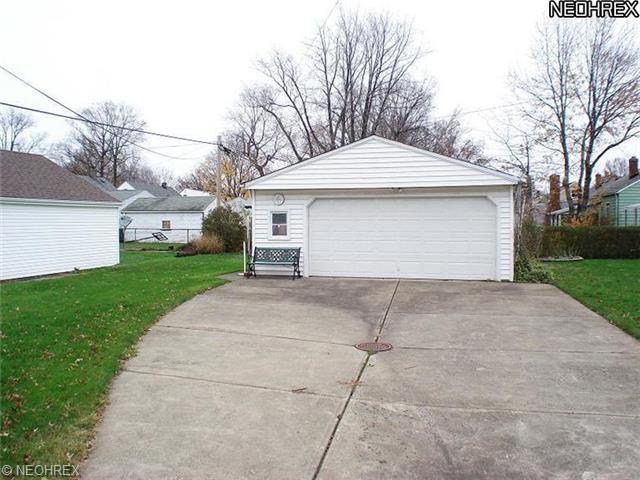 525 E 253 St, Euclid, OH 44132 photo 9