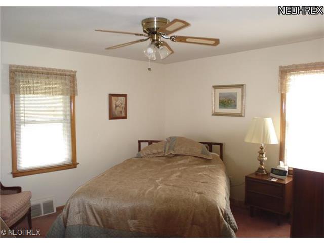 525 E 253 St, Euclid, OH 44132 photo 7