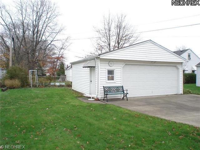 525 E 253 St, Euclid, OH 44132 photo 5