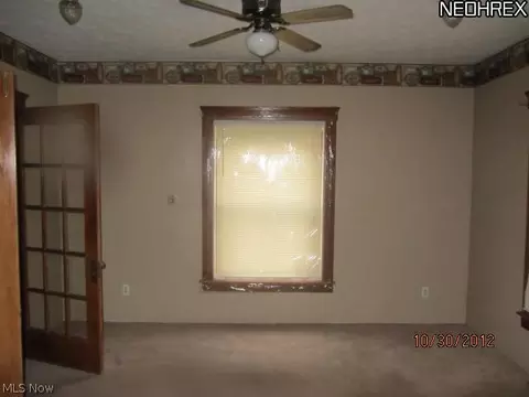 21 Artemas Ct, Elyria, OH 44035 photo 2