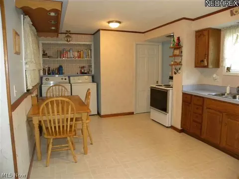 4176 Clark Ave, Willoughby, OH 44094 photo 3