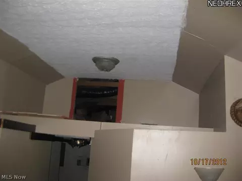 3696 Random Dr, Akron, OH 44319 photo 10
