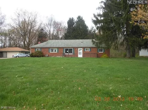 5768 Dailey Rd, Akron, OH 44319 photo 1