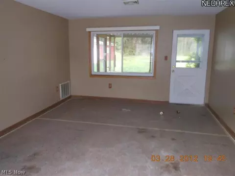 5768 Dailey Rd, Akron, OH 44319 photo 4