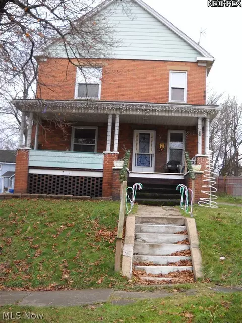 34 Park Ave, Struthers, OH 44471 photo 1
