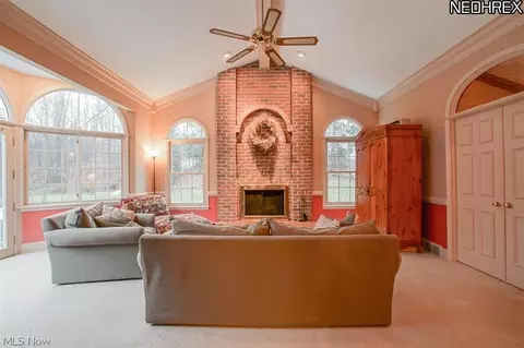 2123 Edgeview Dr, Hudson, OH 44236 photo 9