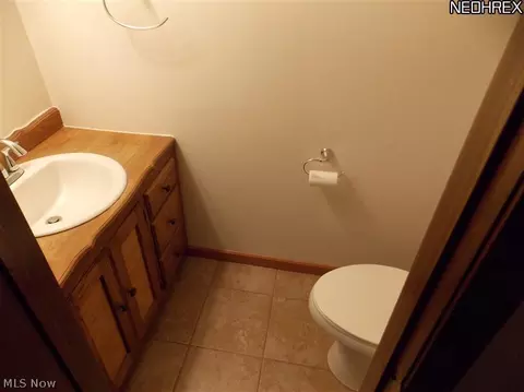 38 Sugar Cane Dr, Youngstown, OH 44512 photo 6