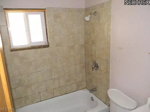 2234 E 35 St, Lorain, OH 44053 photo 11