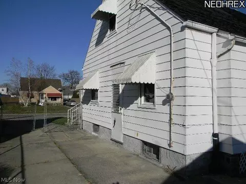 2234 E 35 St, Lorain, OH 44053 photo 5