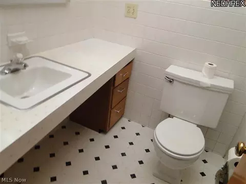 112 Wesleyan Ct, Elyria, OH 44035 photo 14