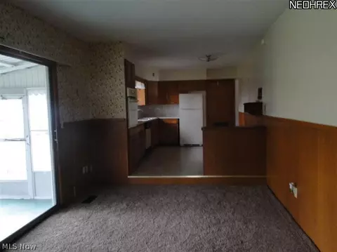 112 Wesleyan Ct, Elyria, OH 44035 photo 17