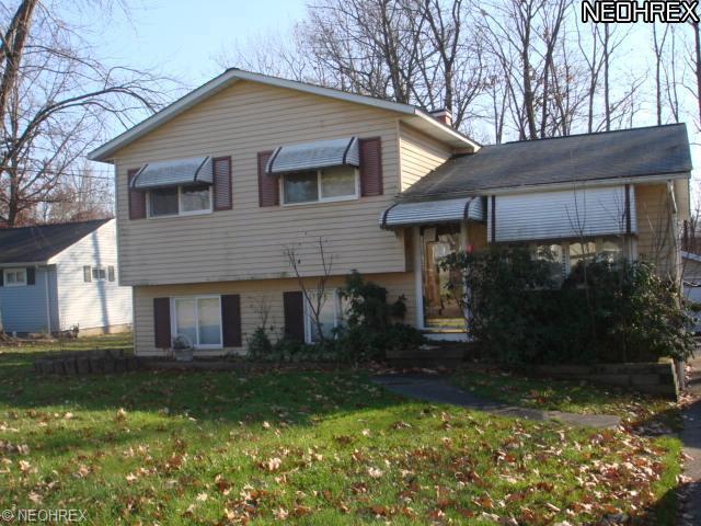 1091 Bryce Ave, Aurora, OH 44202 photo 1