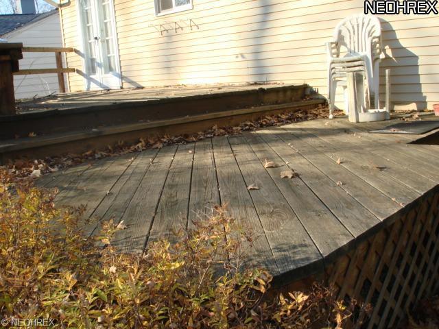 1091 Bryce Ave, Aurora, OH 44202 photo 4