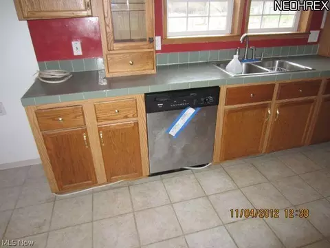 17141 Burrows Rd, Thompson, OH 44086 photo 7