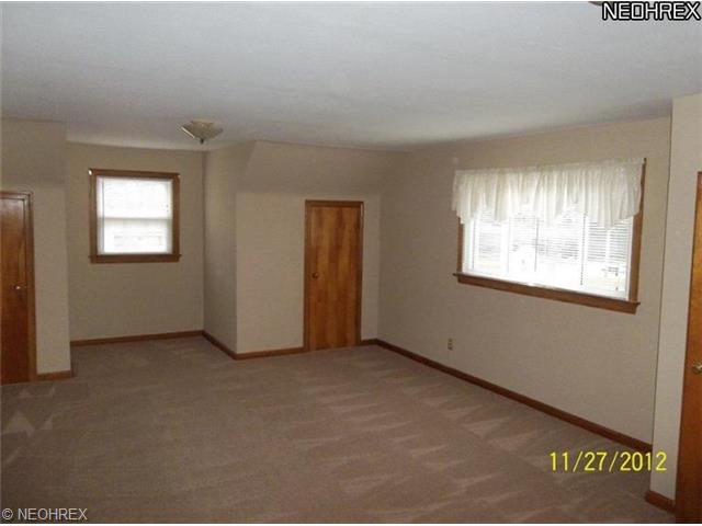 5630 Dailey Rd, Akron, OH 44319 photo 8