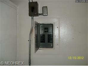 903 Baldwin Ave, Elyria, OH 44035 photo 4