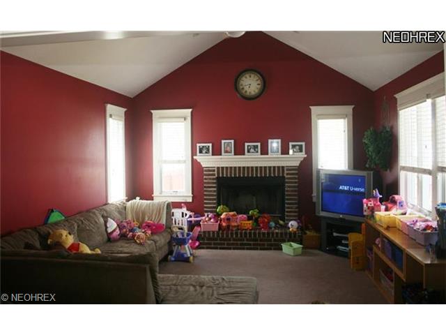 5600 Walnut St, Mentor, OH 44060 photo 4