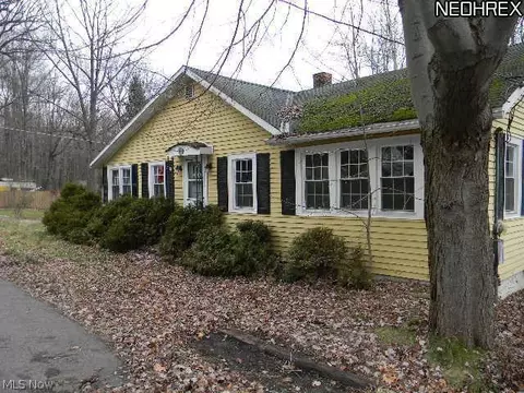 202 Turner Dr, Chardon, OH 44024 photo 1