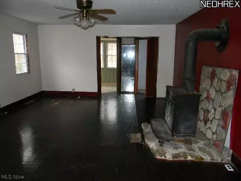 202 Turner Dr, Chardon, OH 44024 photo 5
