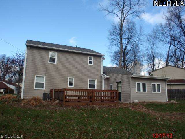 4825 Timberview Dr, Lorain, OH 44053 photo 2