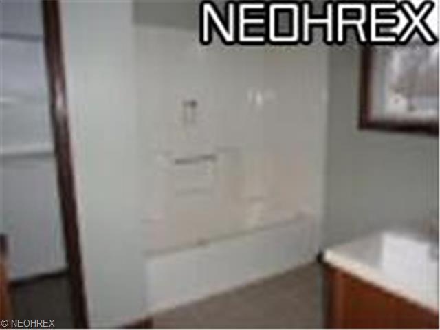 4825 Timberview Dr, Lorain, OH 44053 photo 13