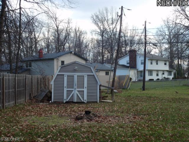 4825 Timberview Dr, Lorain, OH 44053 photo 3