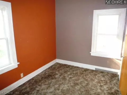 486 Lamont St, Akron, OH 44305 photo 7