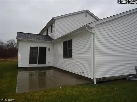 801 Mulberry Ln, Youngstown, OH 44512 photo 6