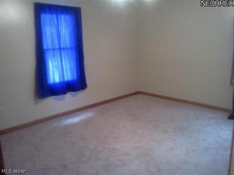 1874 E 31st St, Lorain, OH 44055 photo 4