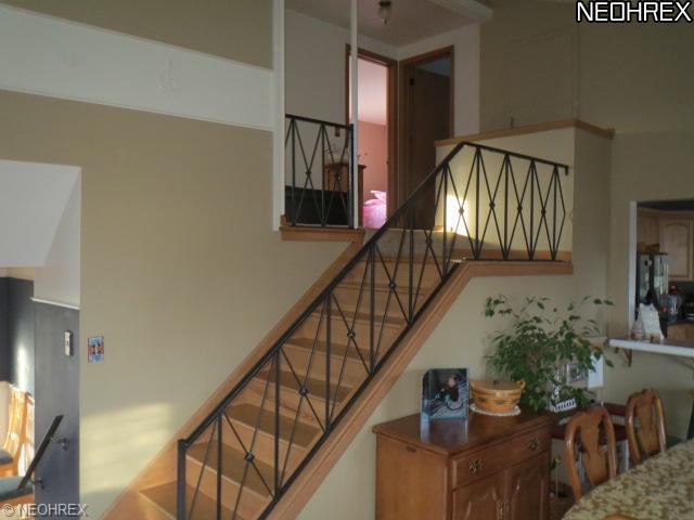 824 Washington Ave, Elyria, OH 44035 photo 8