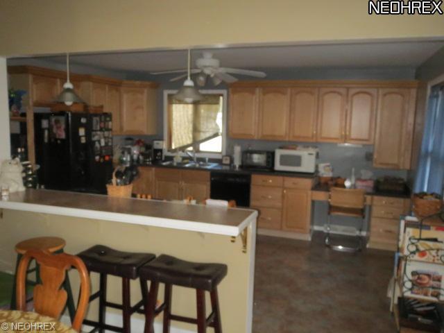 824 Washington Ave, Elyria, OH 44035 photo 6