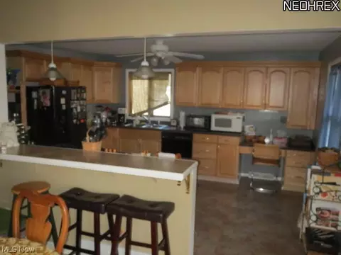 824 Washington Ave, Elyria, OH 44035 photo 6