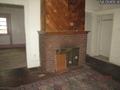 145 Vesper St, Akron, OH 44310 photo 4
