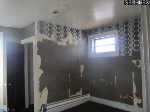 145 Vesper St, Akron, OH 44310 photo 7