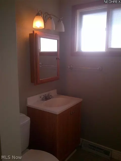 5205 Milo Ave, Maple Heights, OH 44137 photo 10