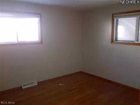 5205 Milo Ave, Maple Heights, OH 44137 photo 14