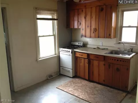 4829 Benefit Ave, Ashtabula, OH 44004 photo 8