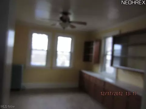 563 E Waterloo Rd, Akron, OH 44319 photo 6