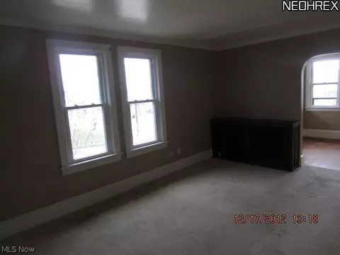 563 E Waterloo Rd, Akron, OH 44319 photo 14