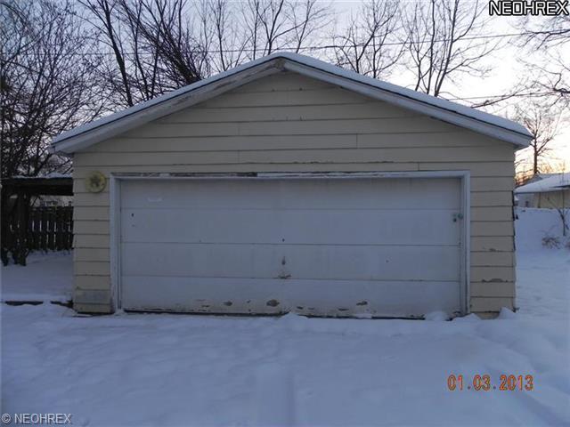 258 Concord Ave, Elyria, OH 44035 photo 9