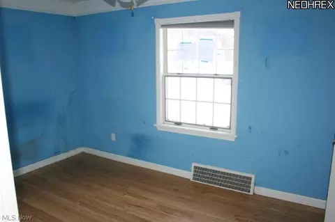 765 E 254, Euclid, OH 44132 photo 5