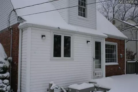 765 E 254, Euclid, OH 44132 photo 8