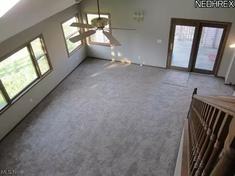 2118 Pine Ridge Dr, Wickliffe, OH 44092 photo 12