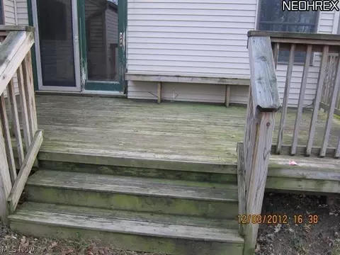 2118 Pine Ridge Dr, Wickliffe, OH 44092 photo 22