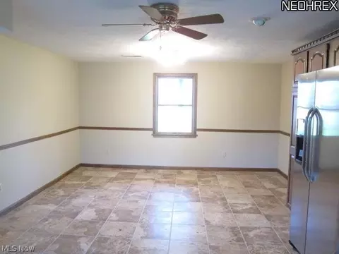 2118 Pine Ridge Dr, Wickliffe, OH 44092 photo 5