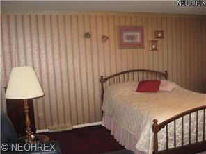 1530 Barbie Dr, Youngstown, OH 44512 photo 8