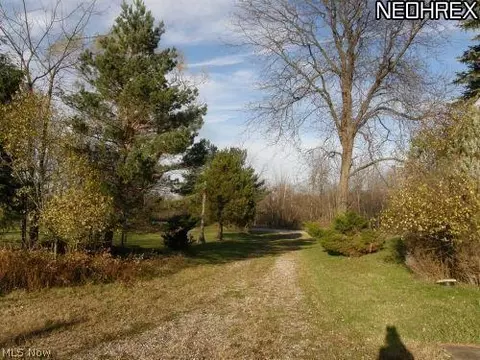 8006 Plank, Thompson, OH 44086 photo 4