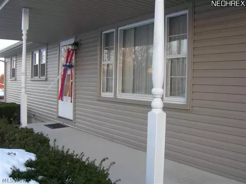 578 Audrey Ln, Struthers, OH 44471 photo 14