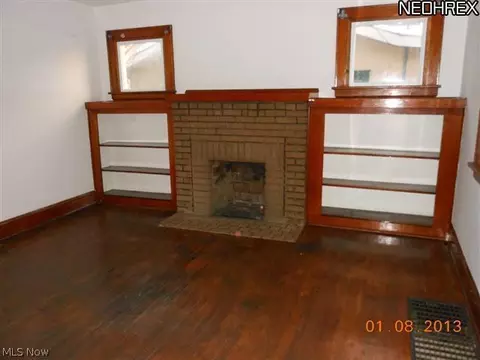 807 Kickapoo Ave, Akron, OH 44305 photo 5